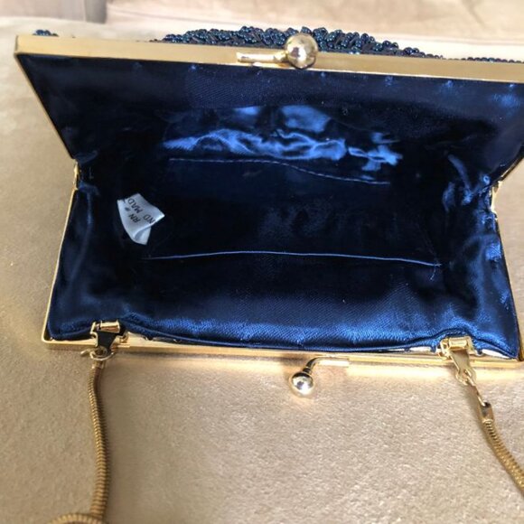 Vintage Handmade Blue Beaded Clamshell Evening Bag - Picture 5 of 8